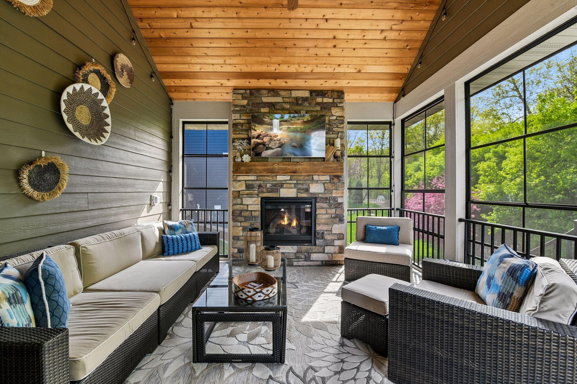 9264 Hawkcrest Court