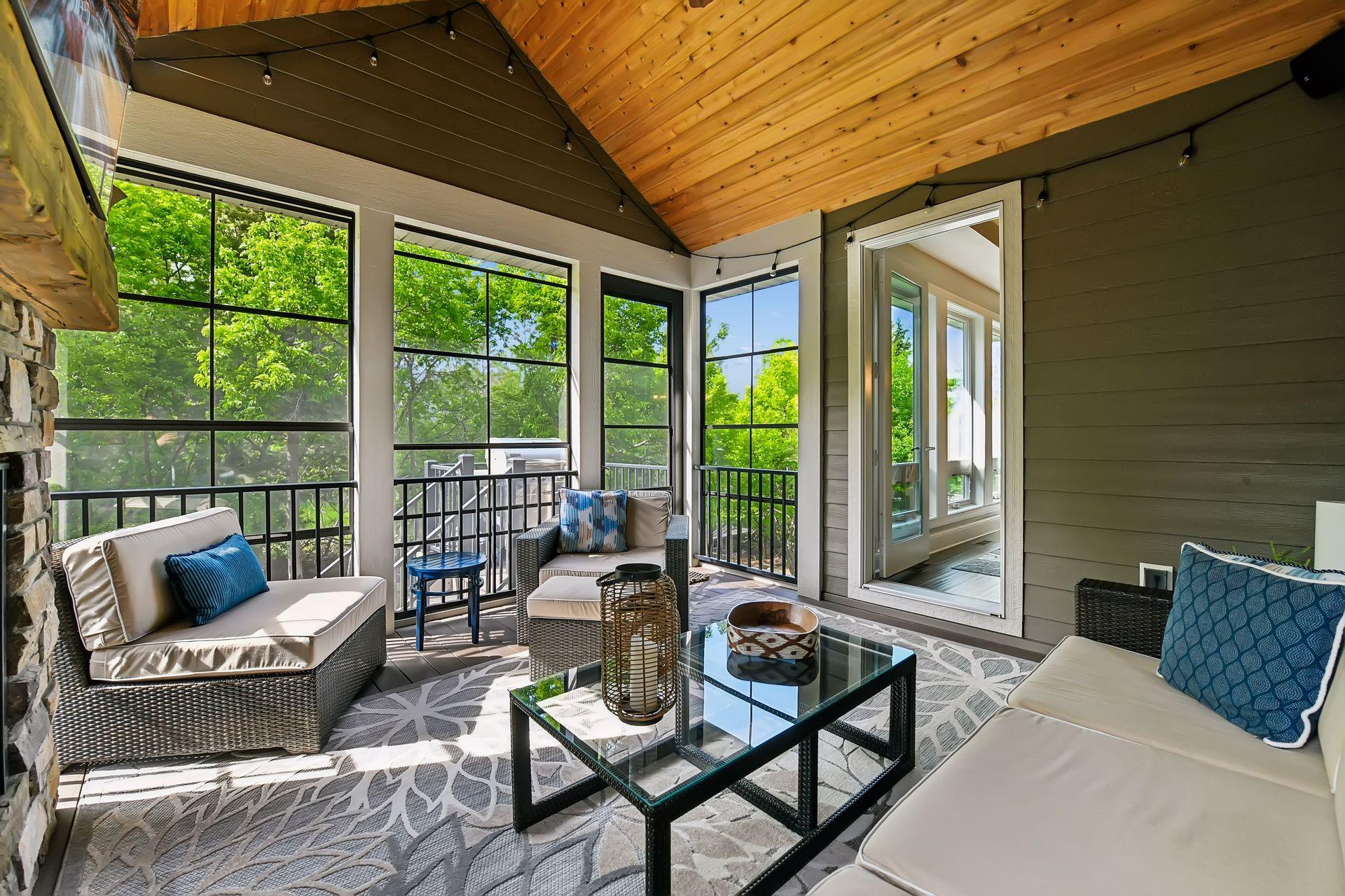 9264 Hawkcrest Court