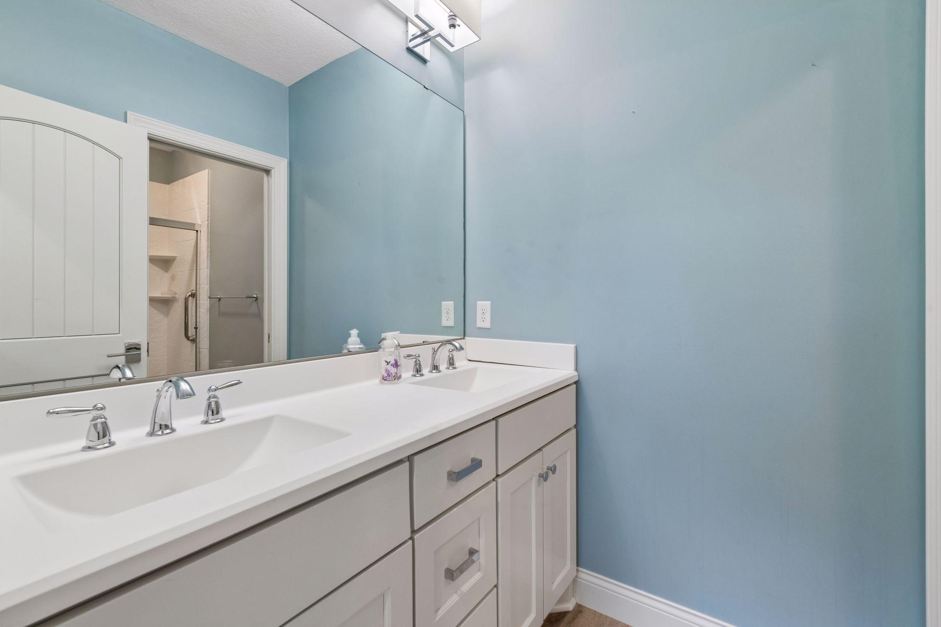 3419 Groveland Lane