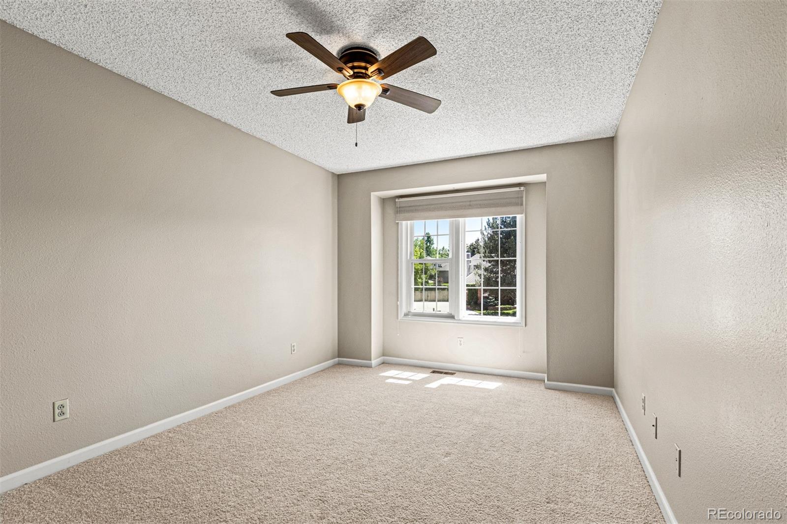 851 W Dry Creek Road