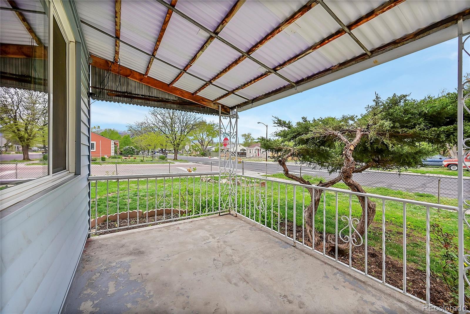 2101 S Corona Avenue