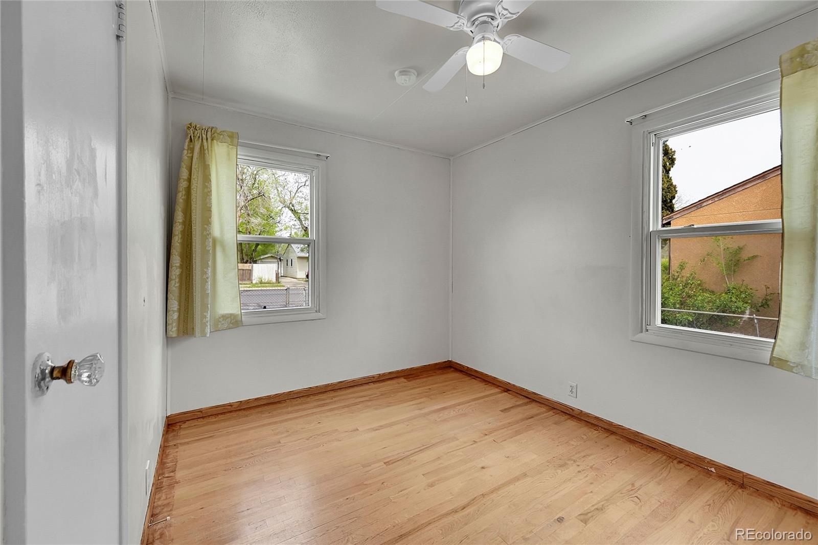 2101 S Corona Avenue