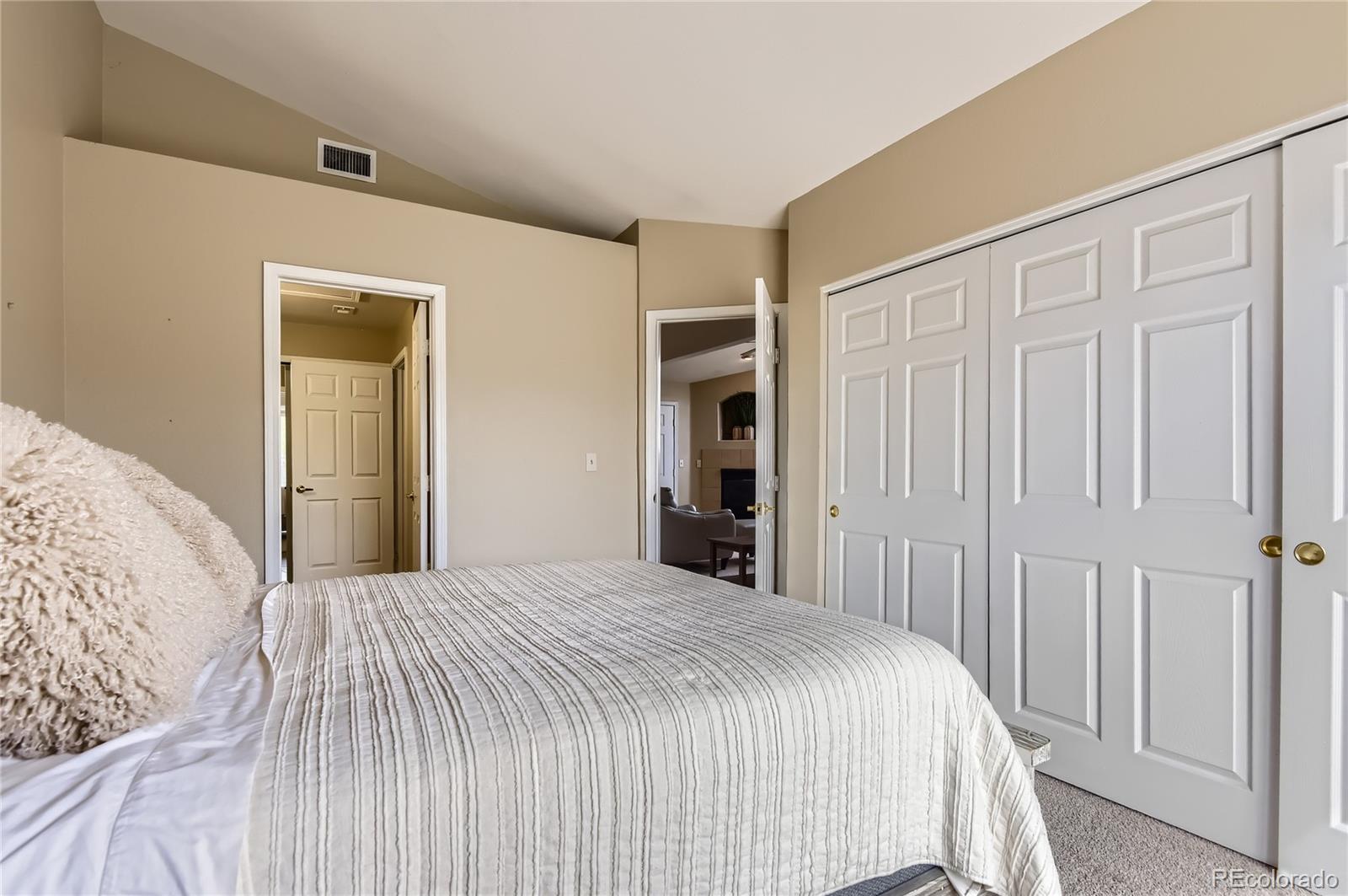 8623 E Dry Creek Road Unit: 421