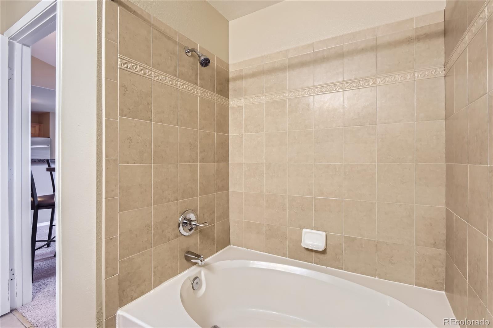 8623 E Dry Creek Road Unit: 421