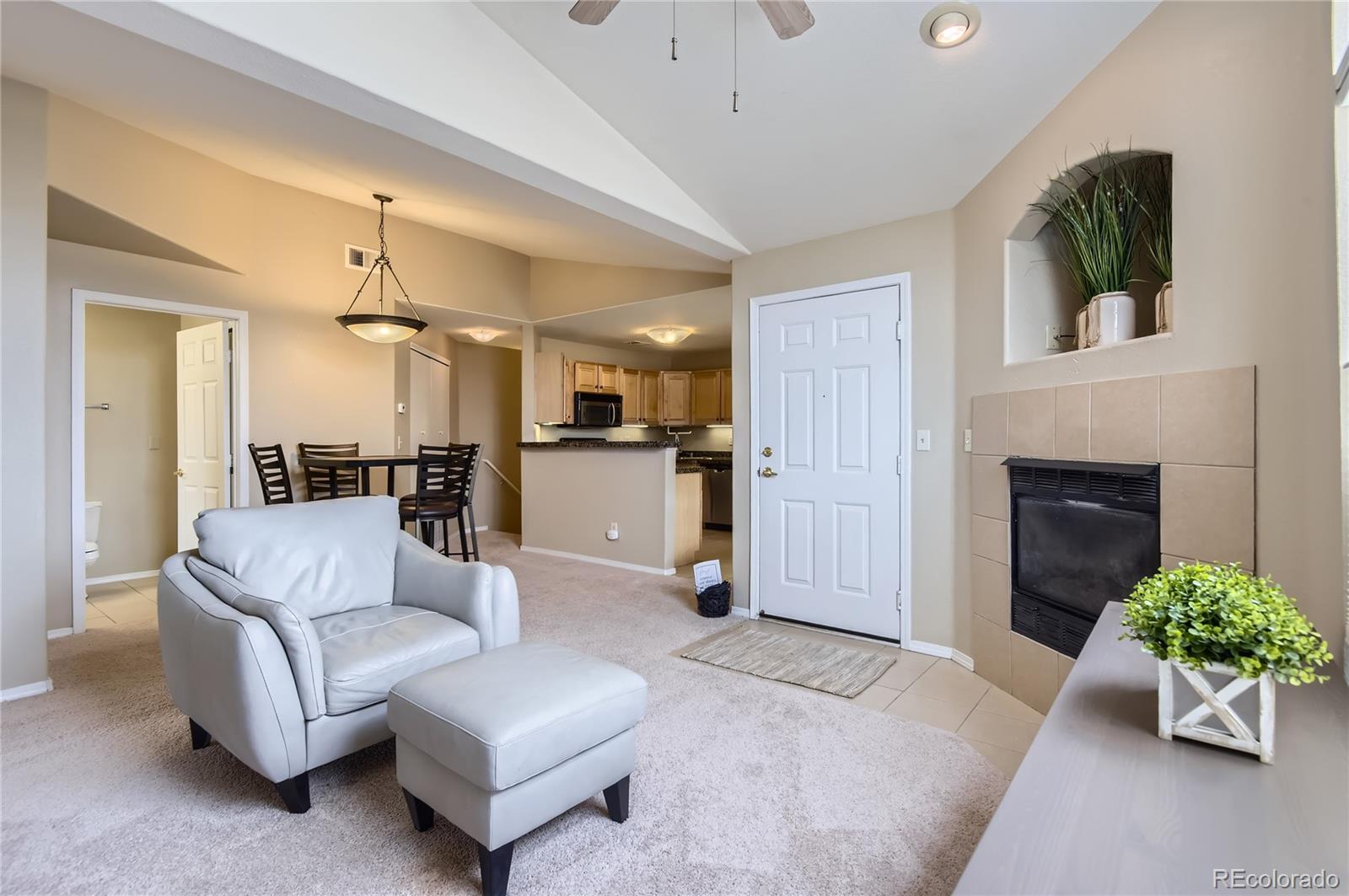 8623 E Dry Creek Road Unit: 421