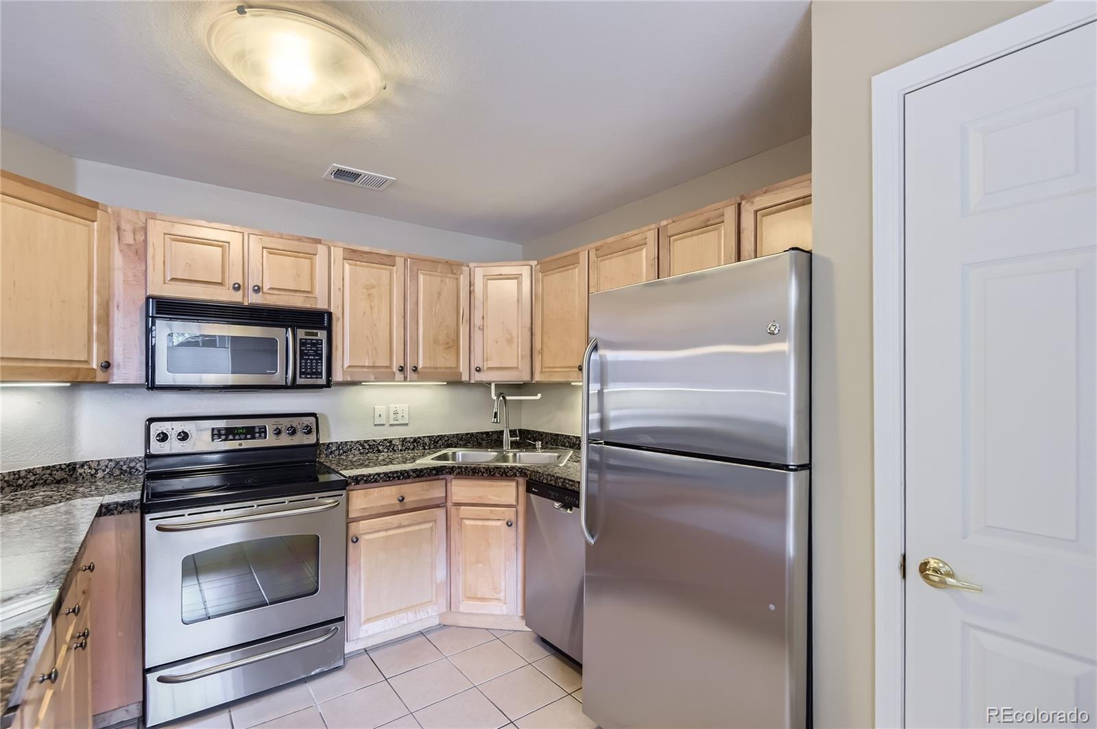 8623 E Dry Creek Road Unit: 421