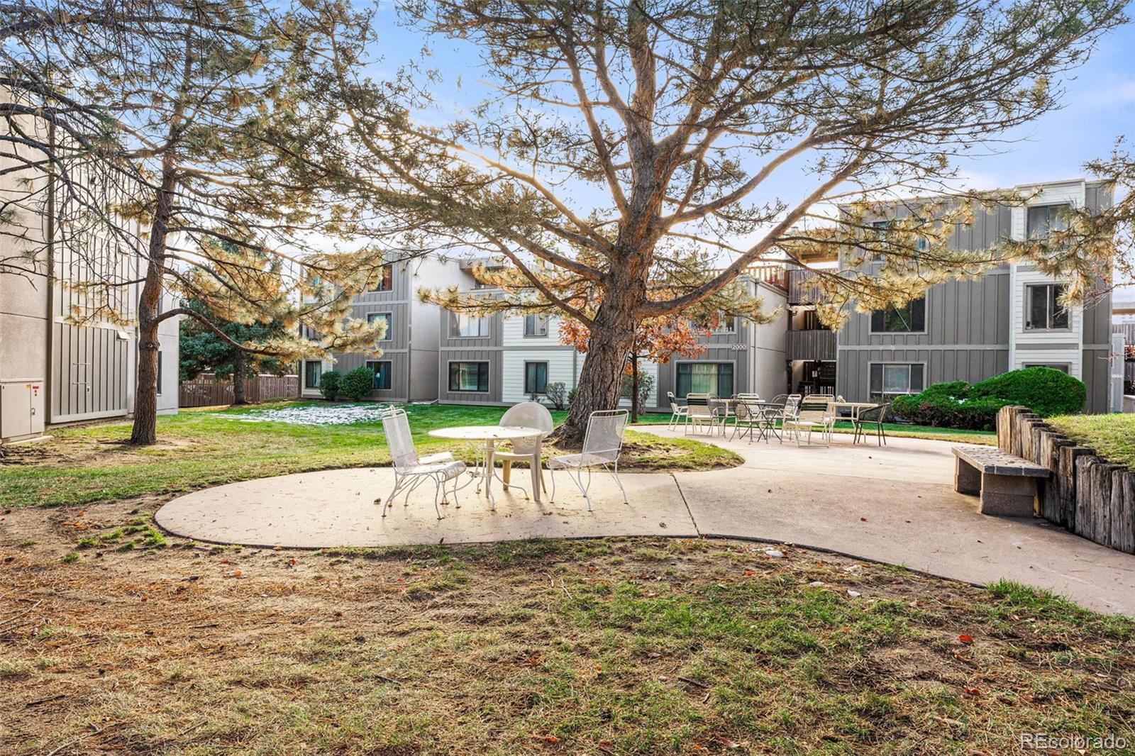 2525 S Dayton Way Unit: 2202