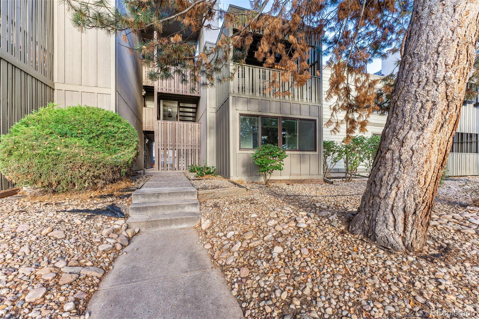 2525 S Dayton Way Unit: 2202