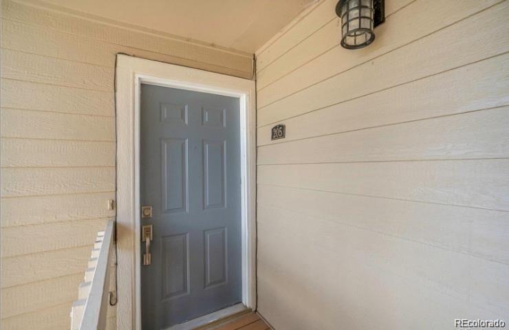 1960 S Xanadu Way Unit: 205