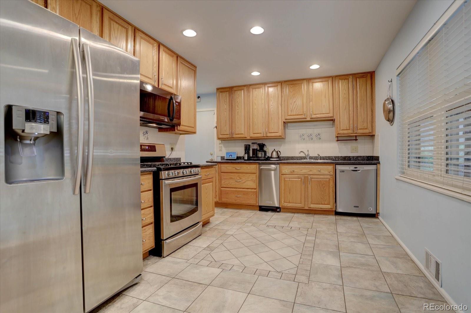 4192 W Eastman Avenue