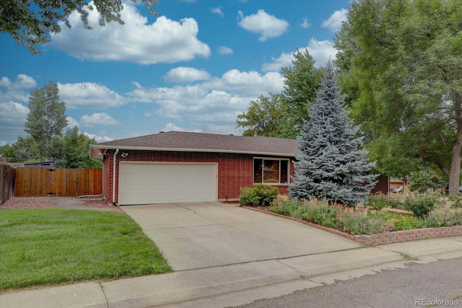 4192 W Eastman Avenue