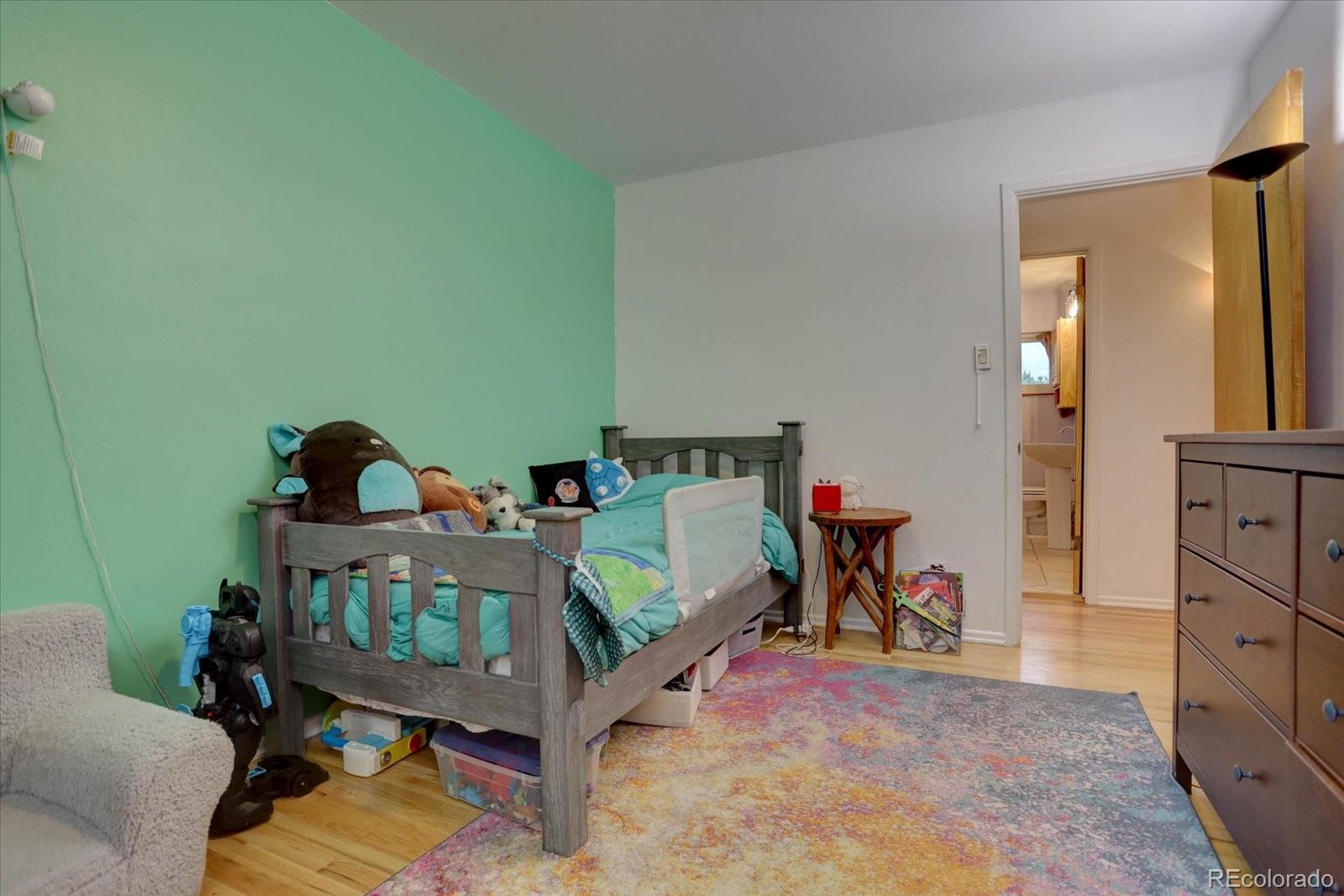 4192 W Eastman Avenue