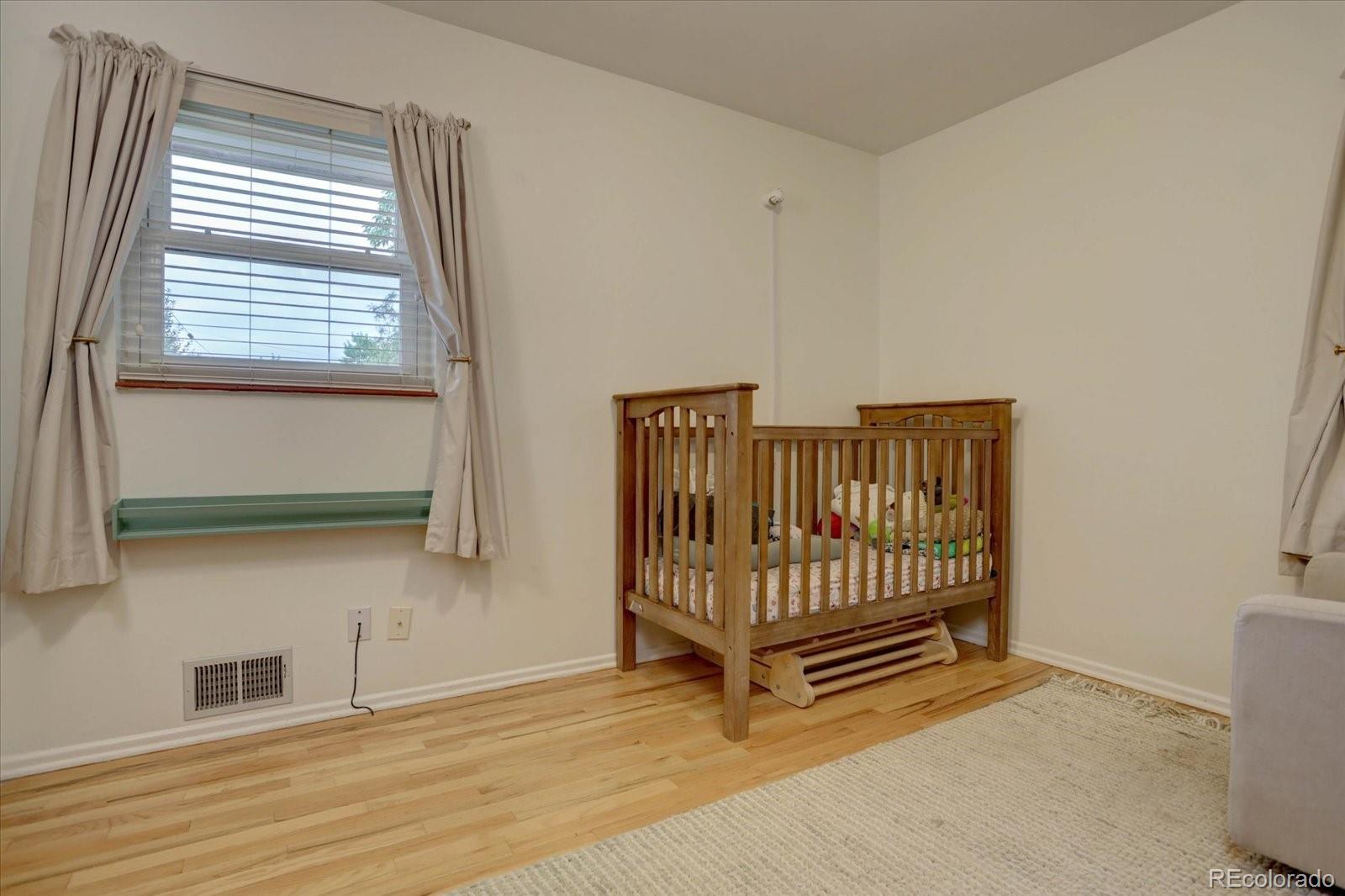 4192 W Eastman Avenue