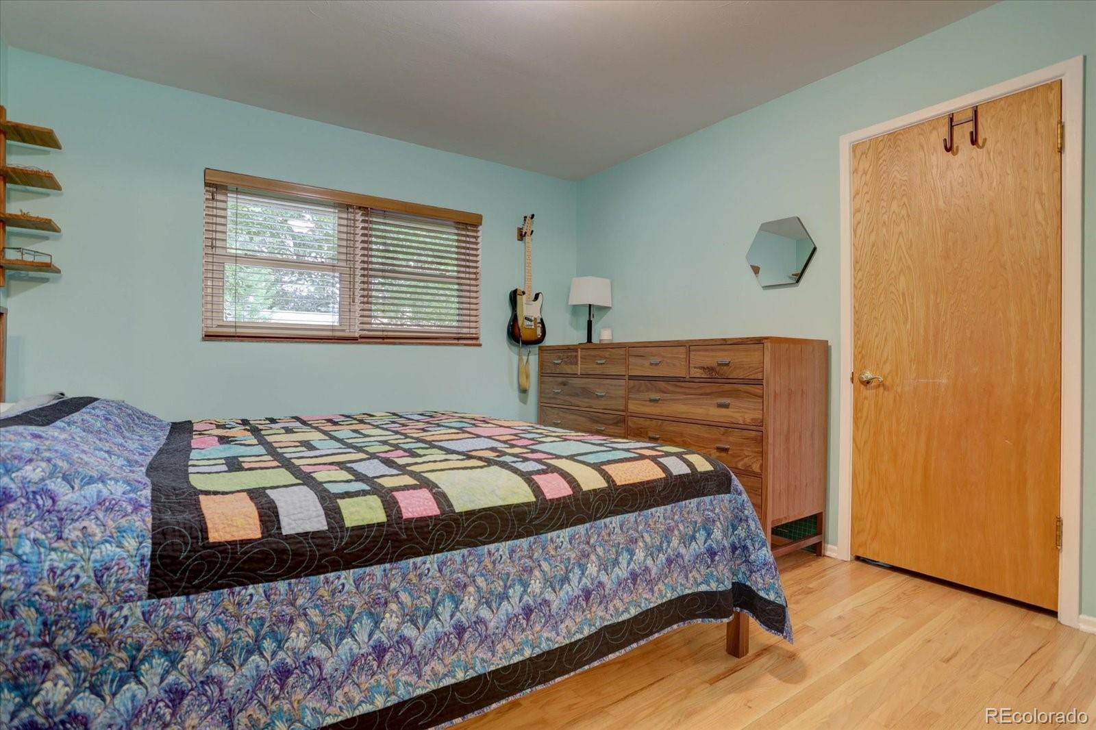 4192 W Eastman Avenue