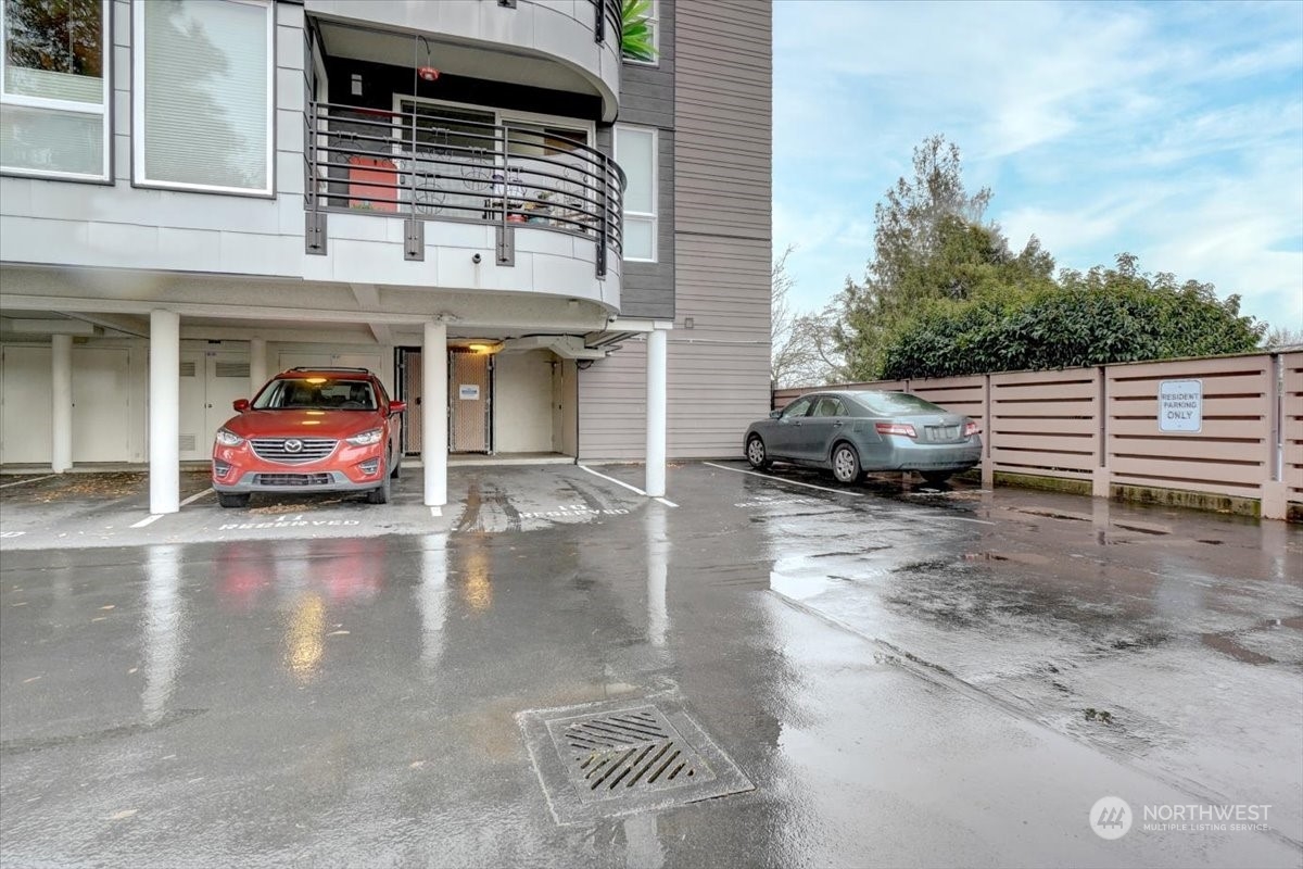 3501 SW Holden Street Unit: 406