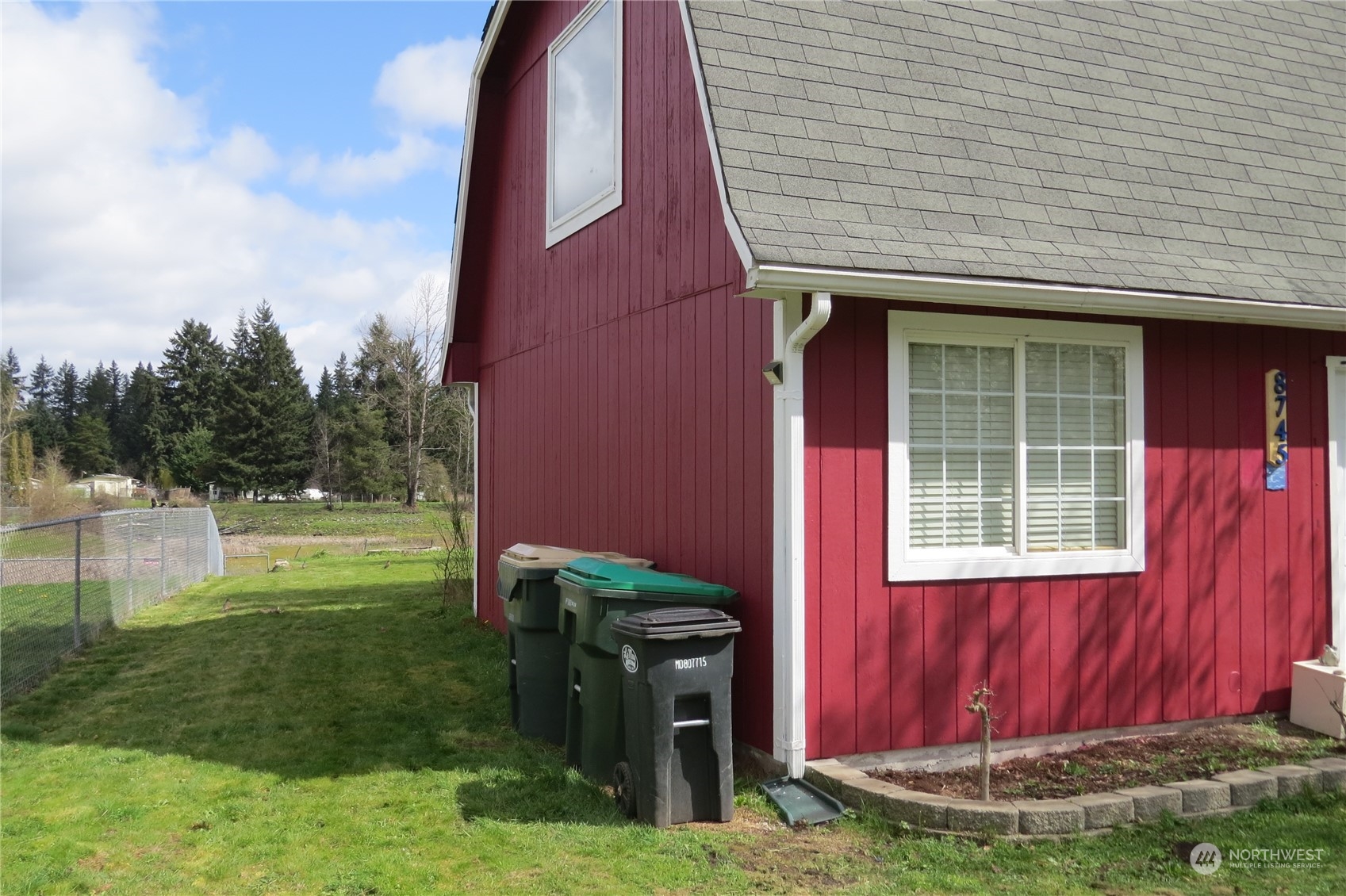 8745 Thuja Avenue SE