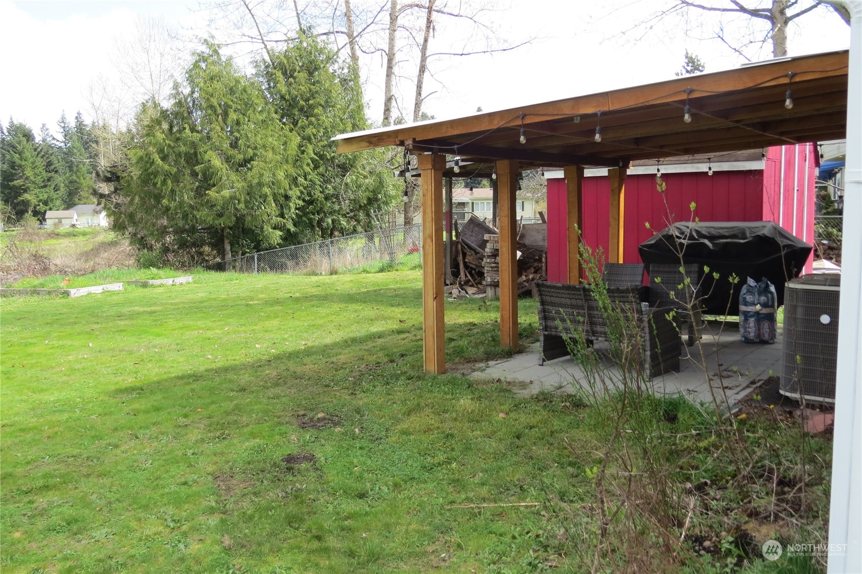 8745 Thuja Avenue SE