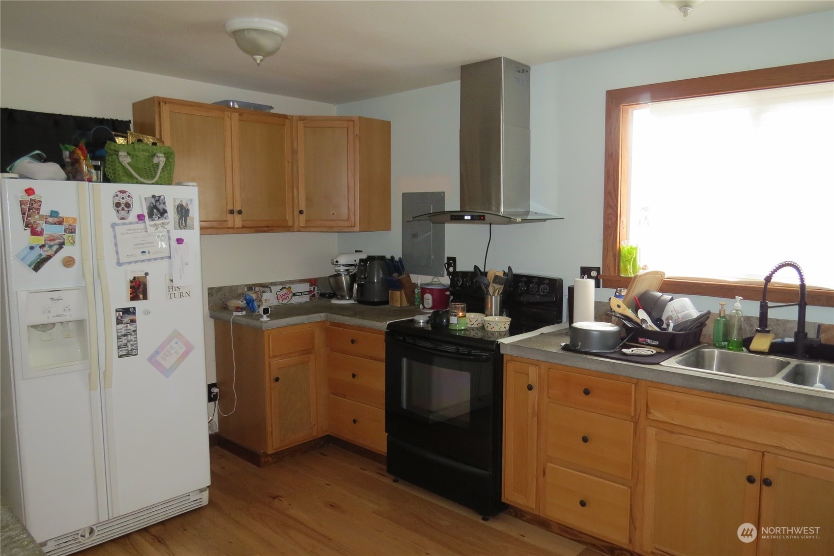 8745 Thuja Avenue SE