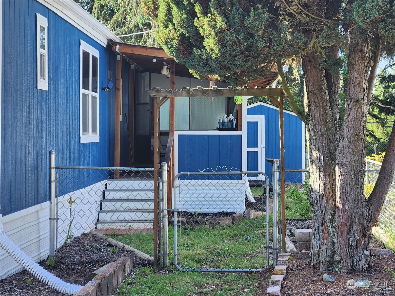 6748 Fir Tree Road SE Unit: 11