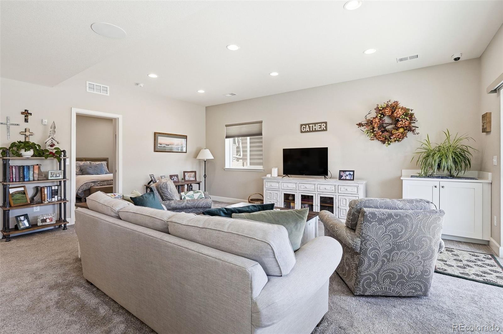 2185 Peralta Loop