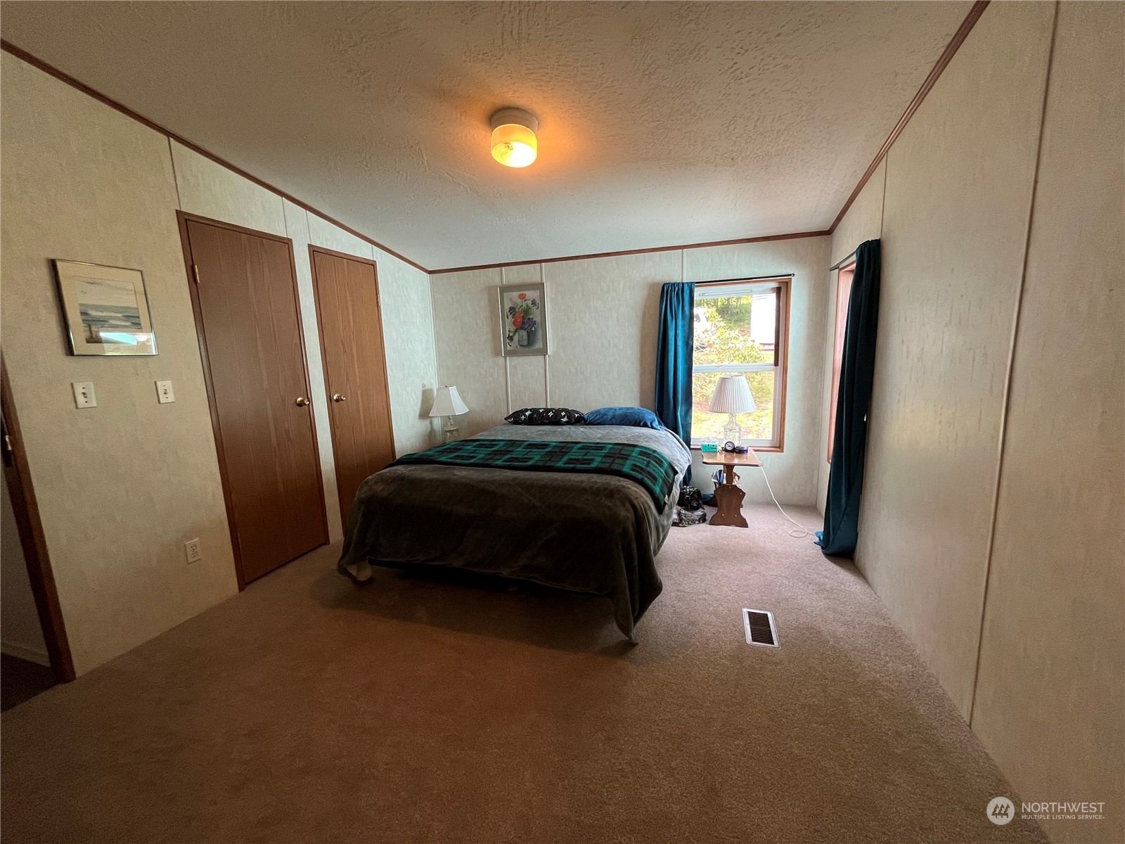 320 SE Picadilly Drive