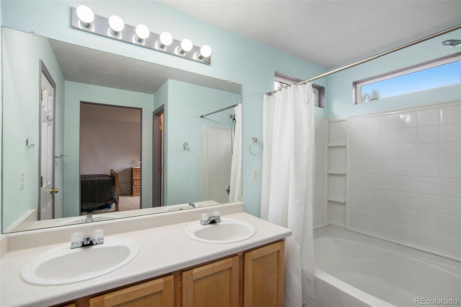 1103 S Flat Rock Circle