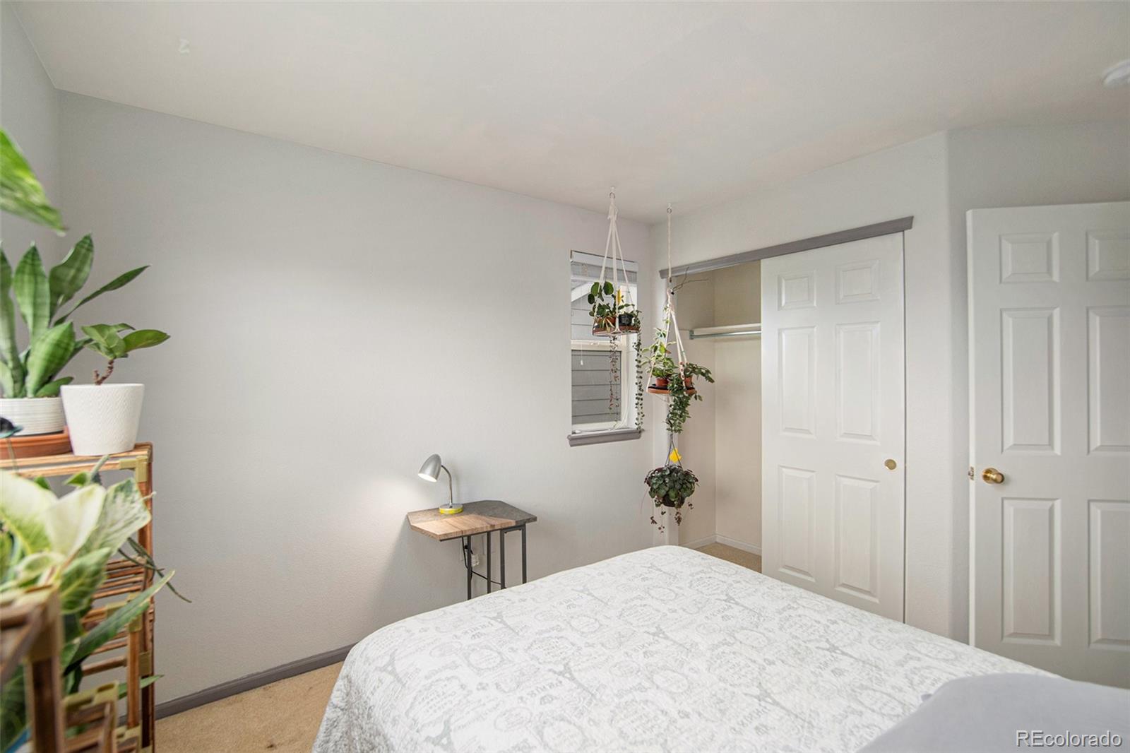 1103 S Flat Rock Circle