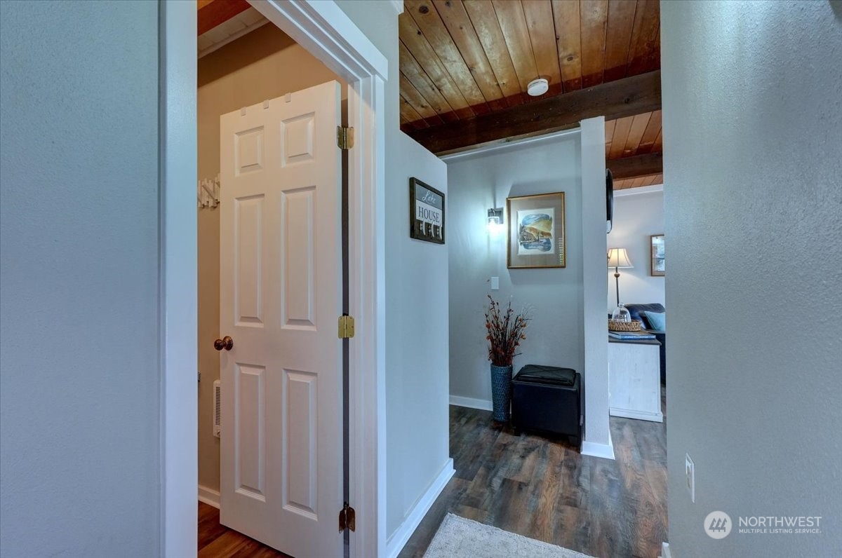 11711 Scott Creek Drive SW