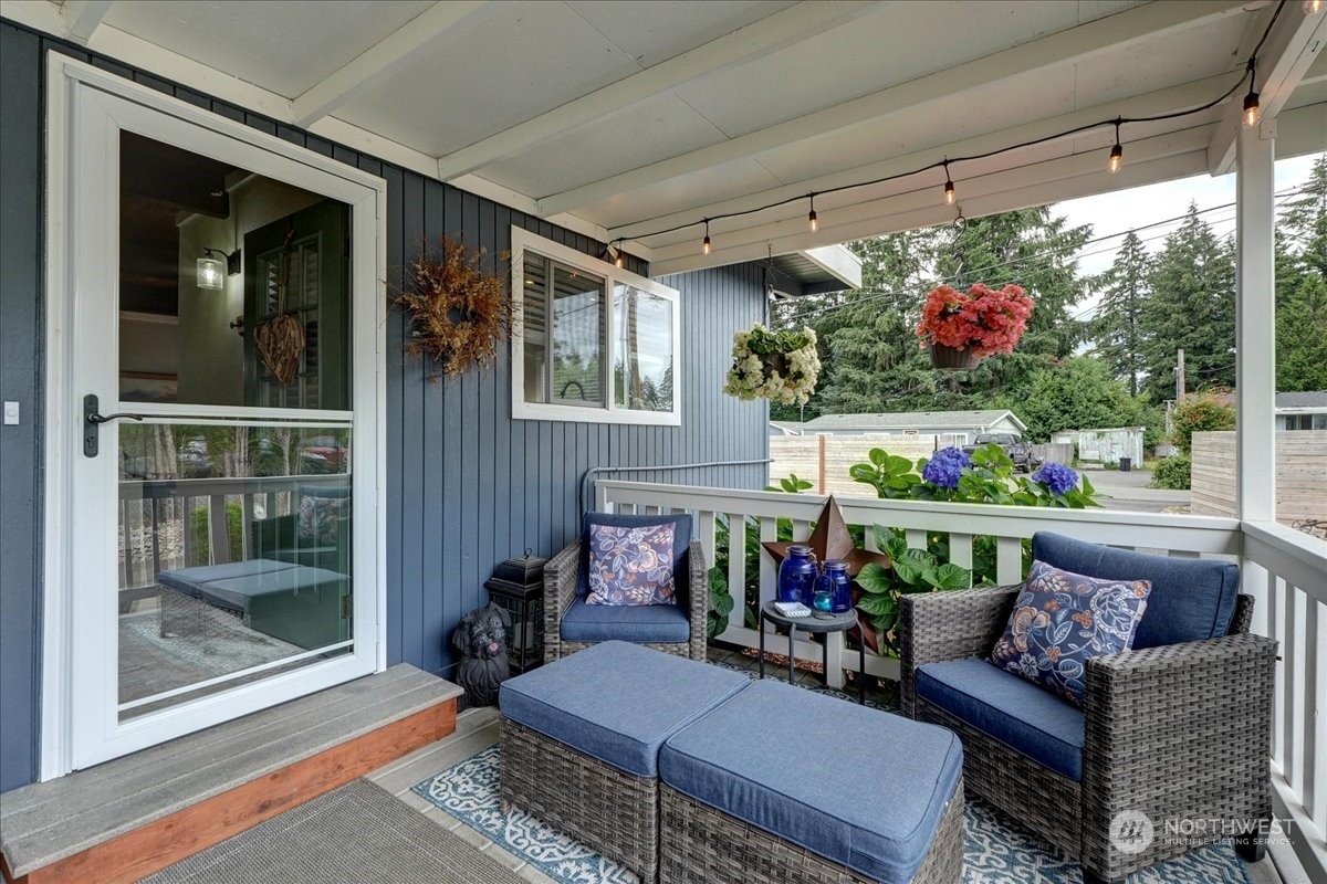 11711 Scott Creek Drive SW