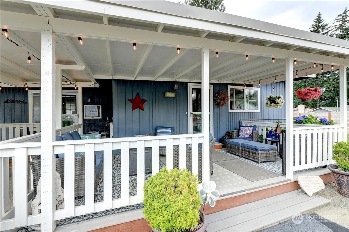 11711 Scott Creek Drive SW