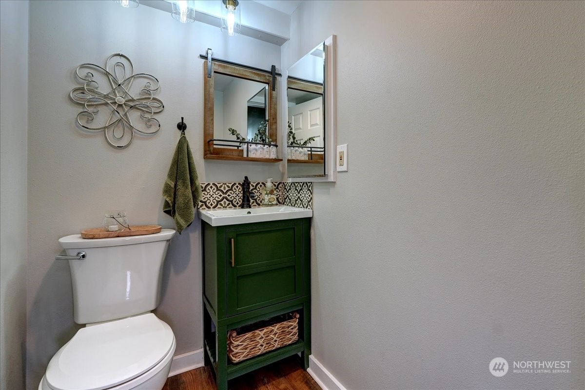 11711 Scott Creek Drive SW