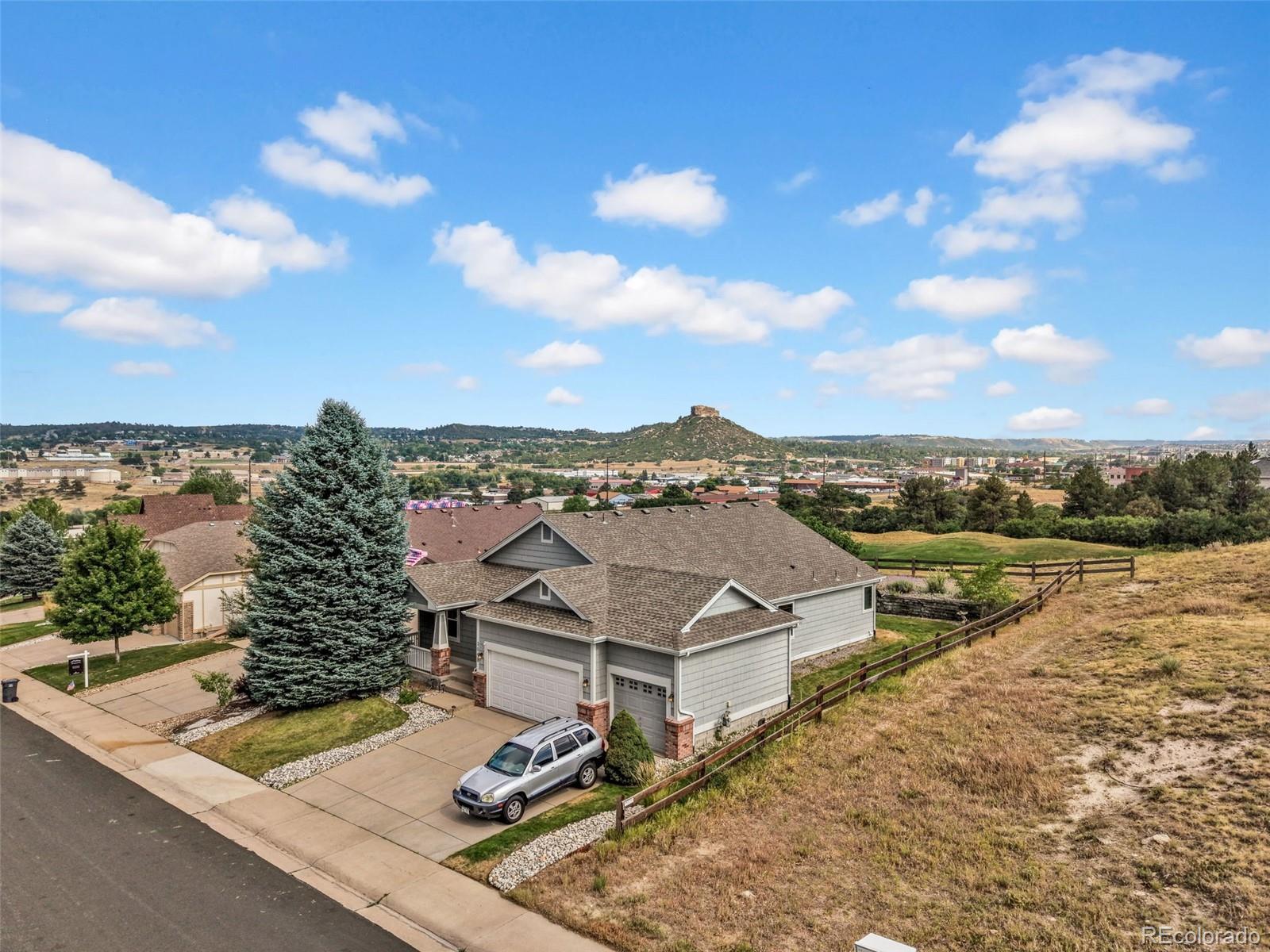 1048 Switch Grass Drive