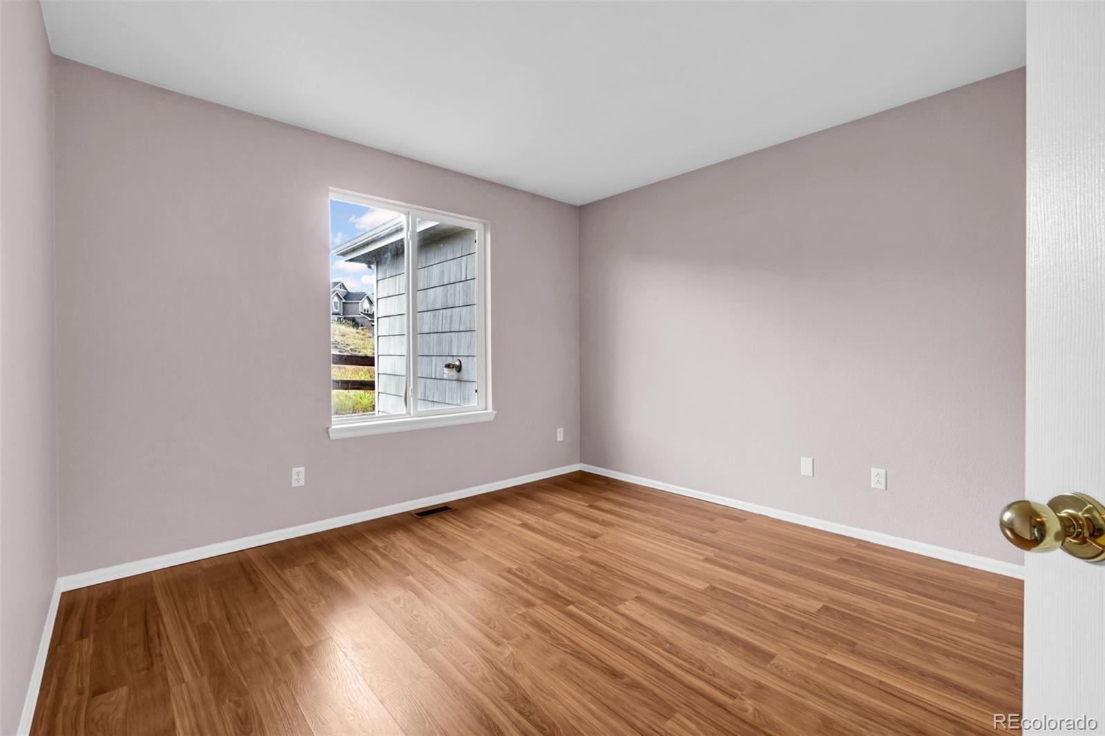 1048 Switch Grass Drive