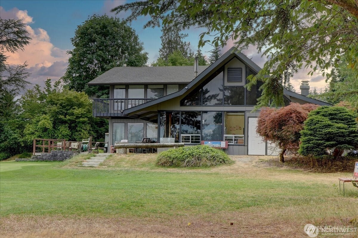 12116 SW Fairway Drive