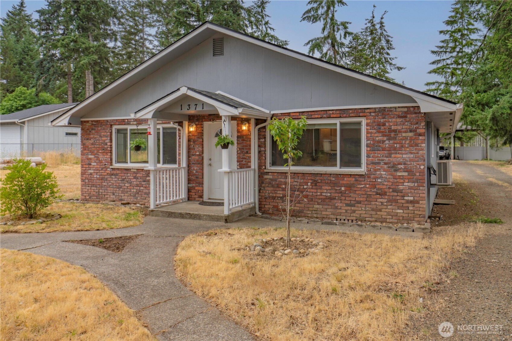 1371 E Island Lake Drive