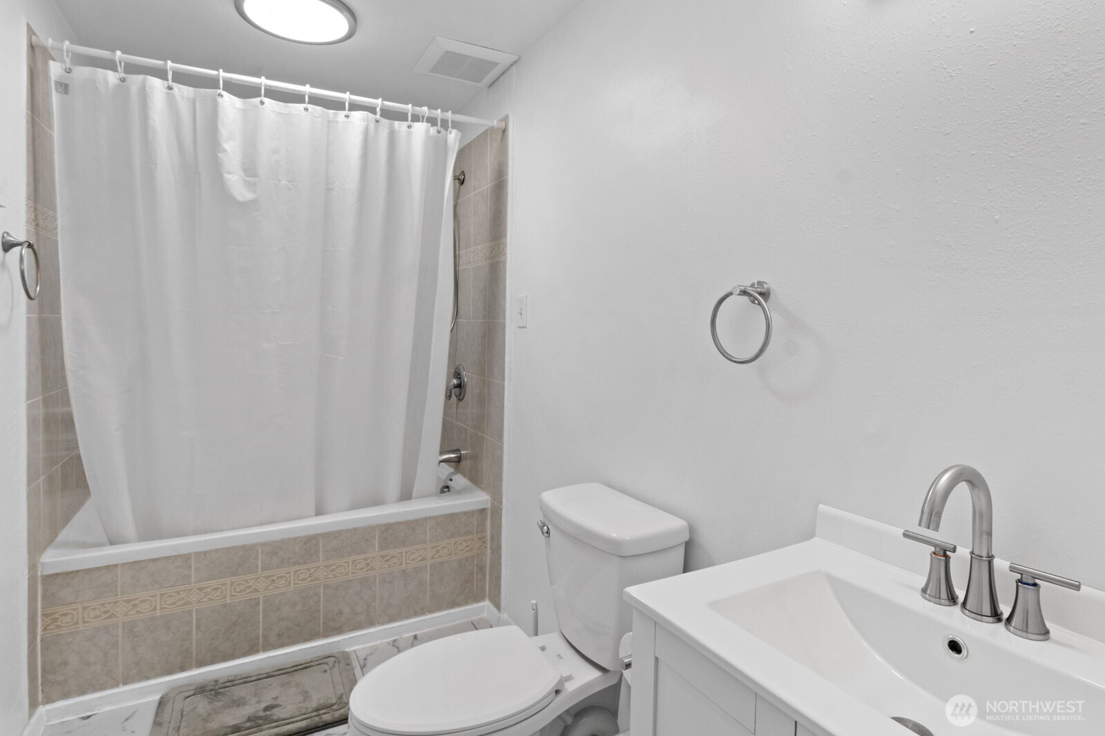 1371 E Island Lake Drive