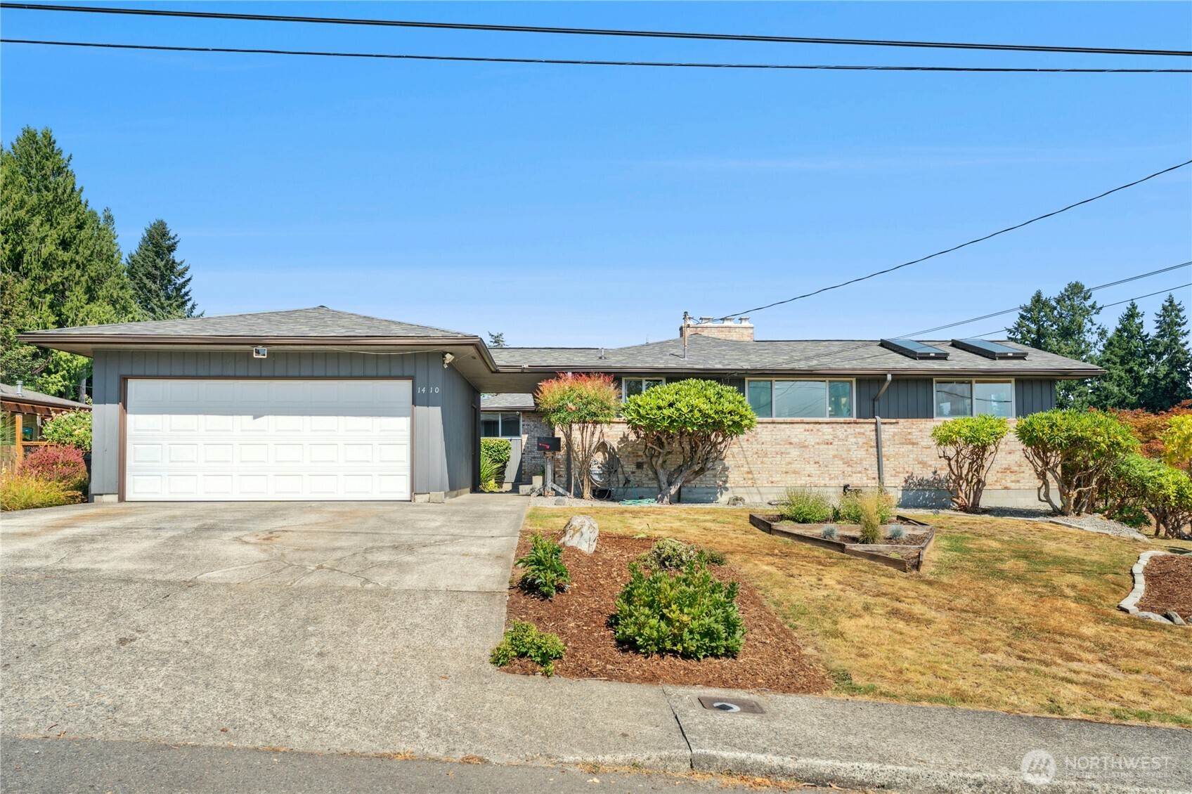 1410 Swallow Lane NW