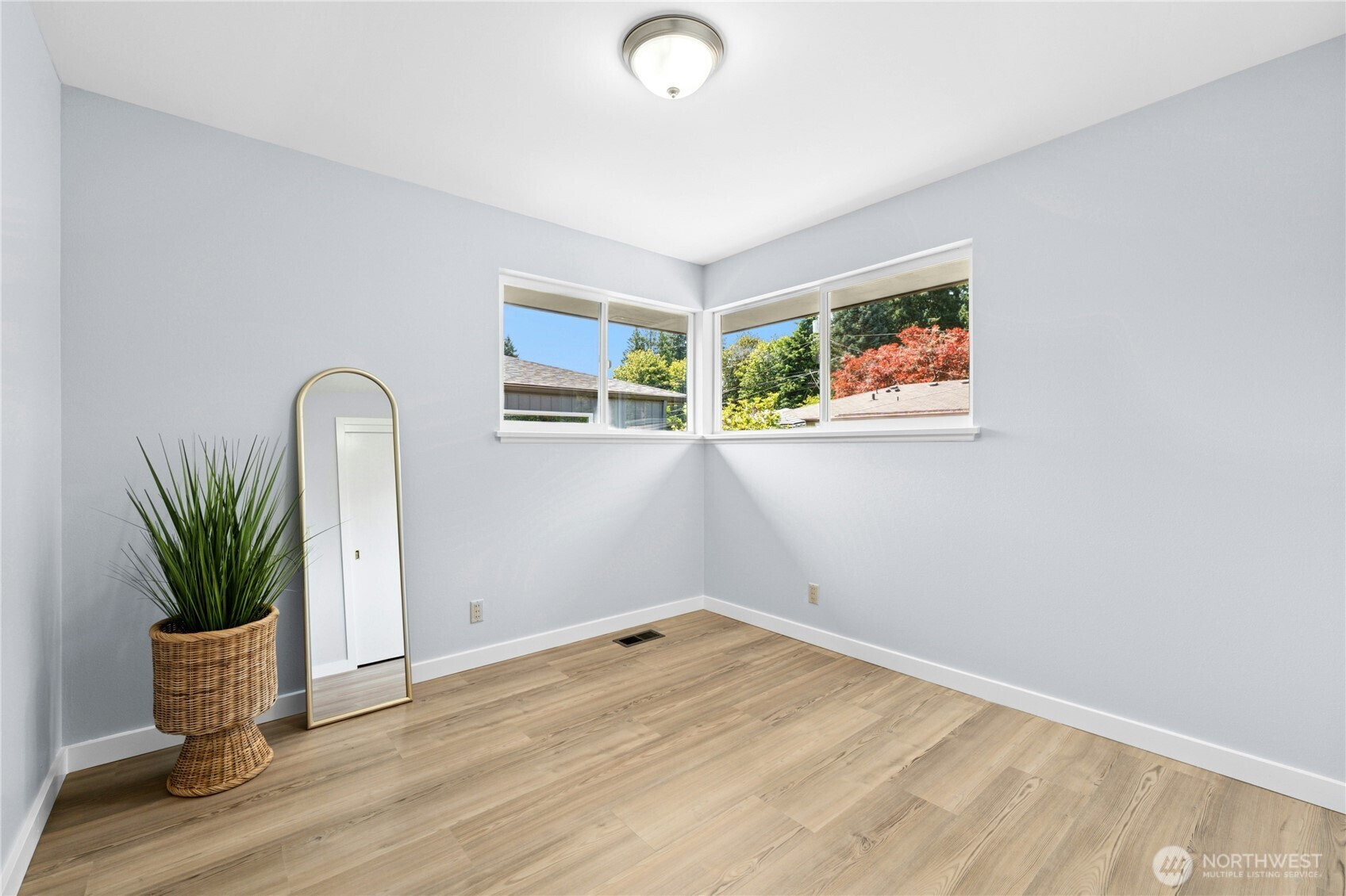 1410 Swallow Lane NW