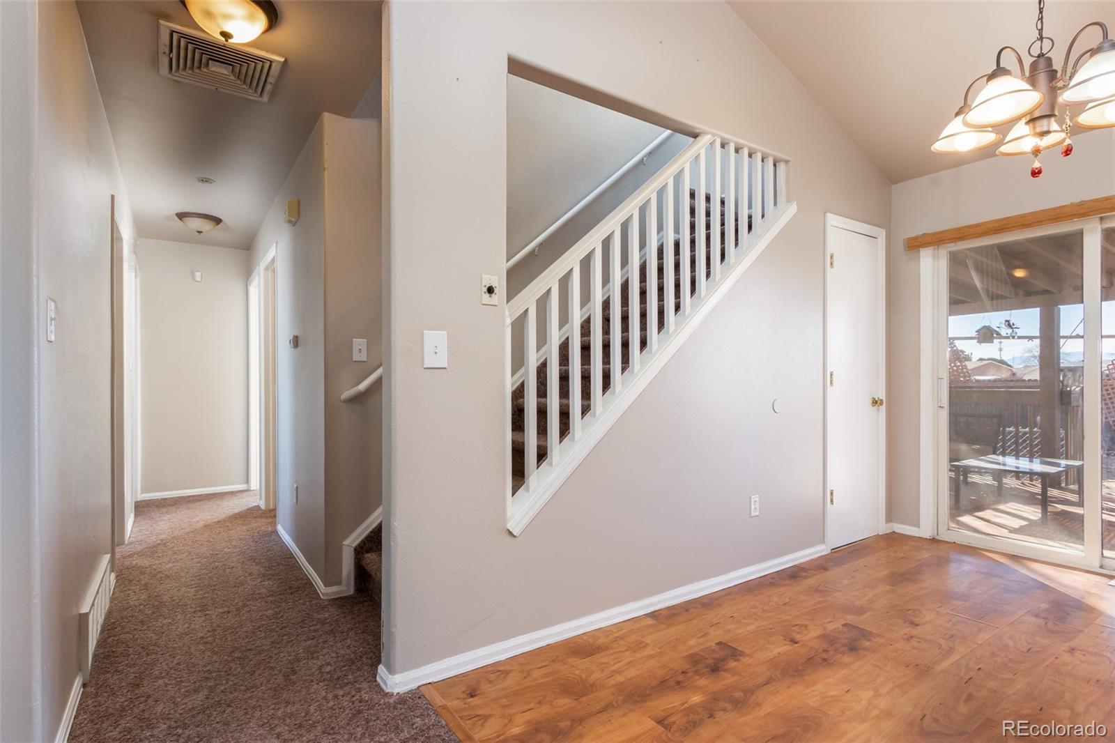 138 E Hahns Peak Avenue