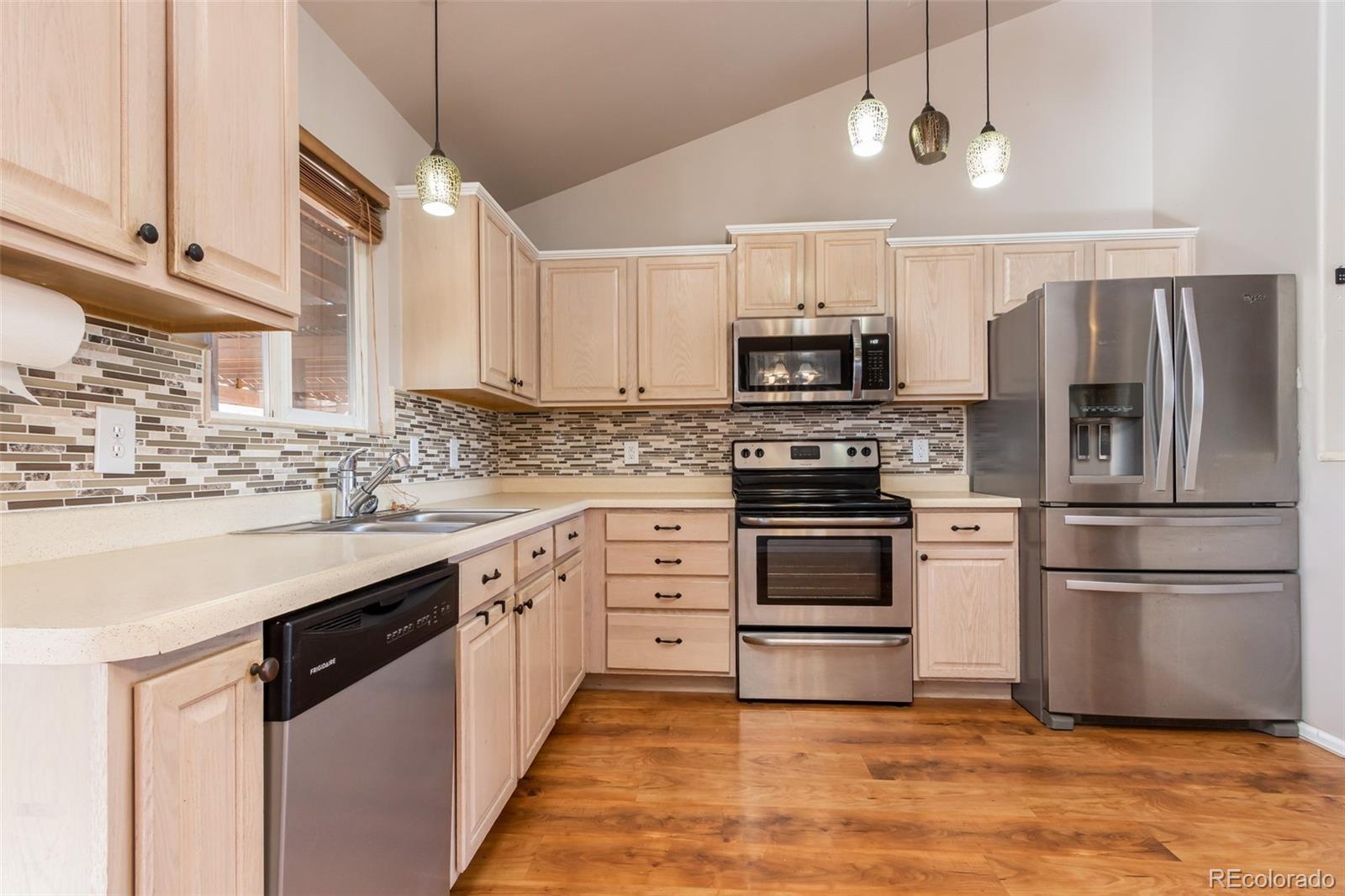 138 E Hahns Peak Avenue