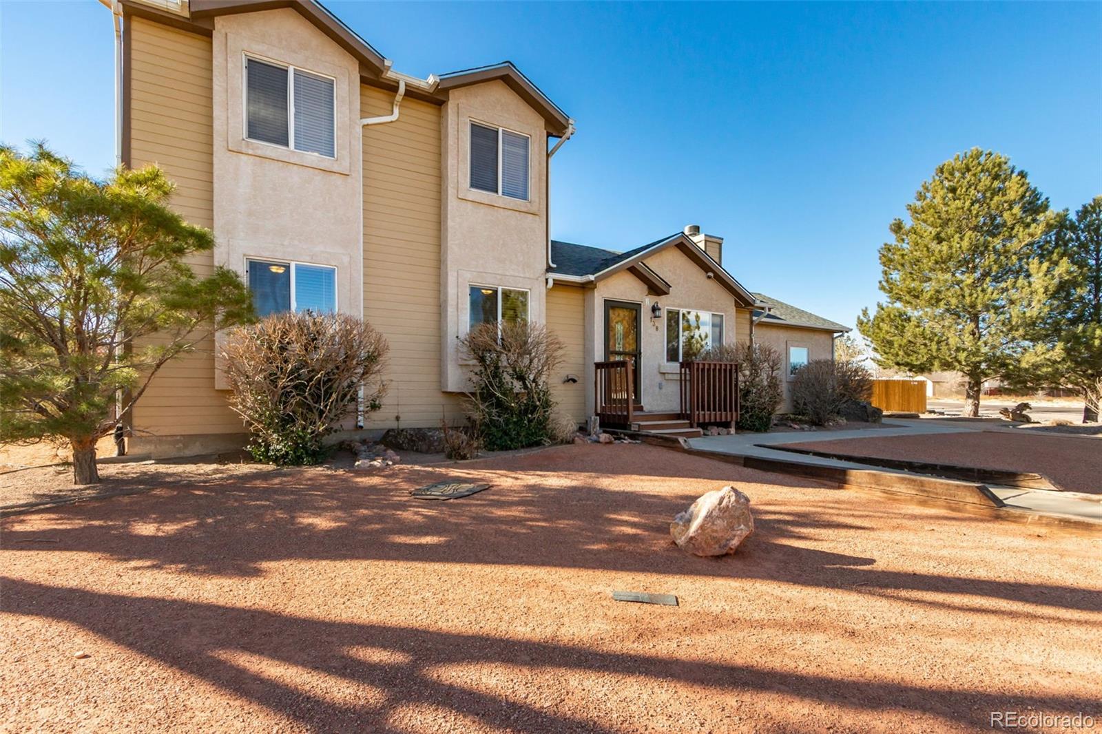 138 E Hahns Peak Avenue