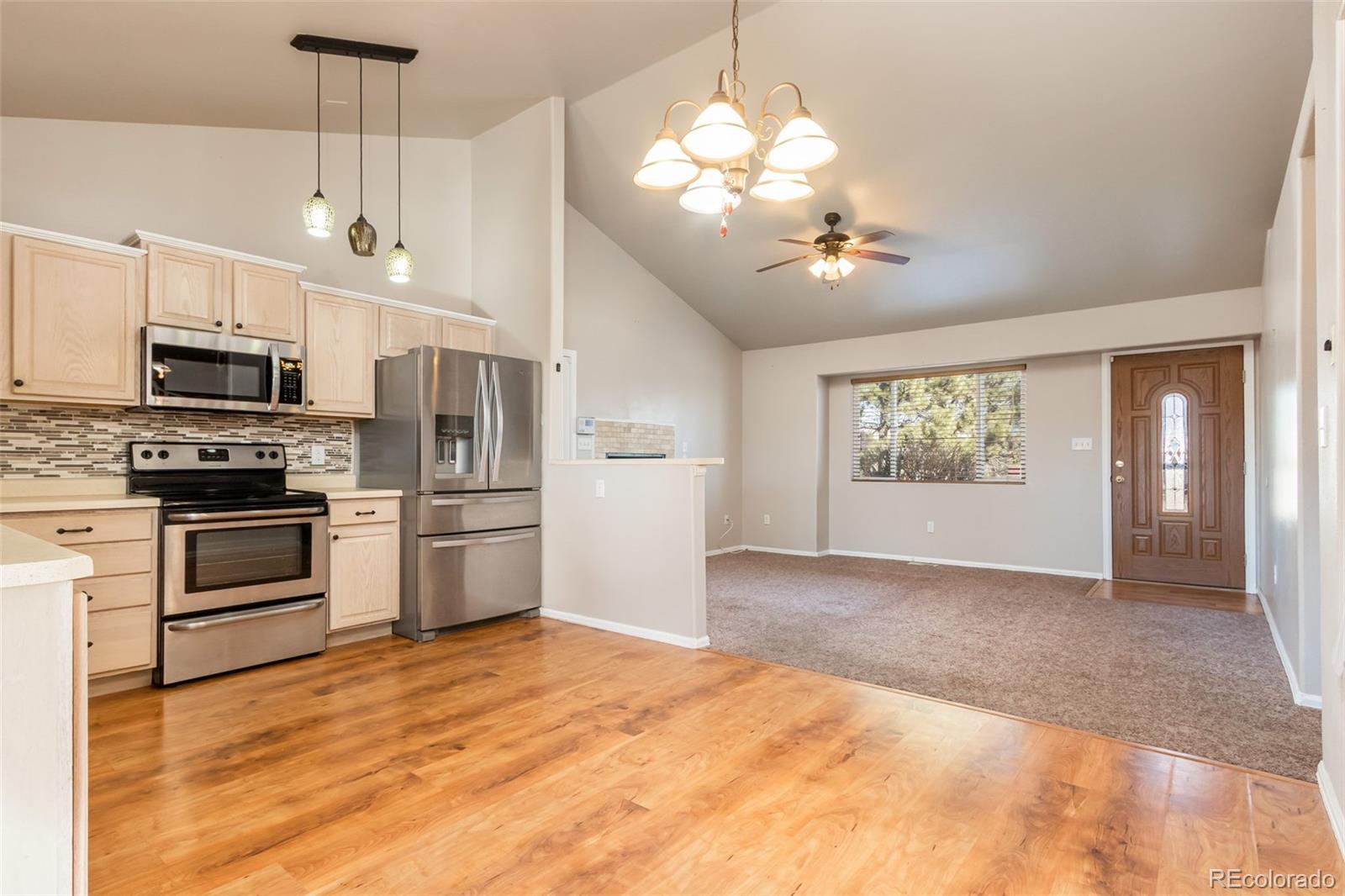 138 E Hahns Peak Avenue