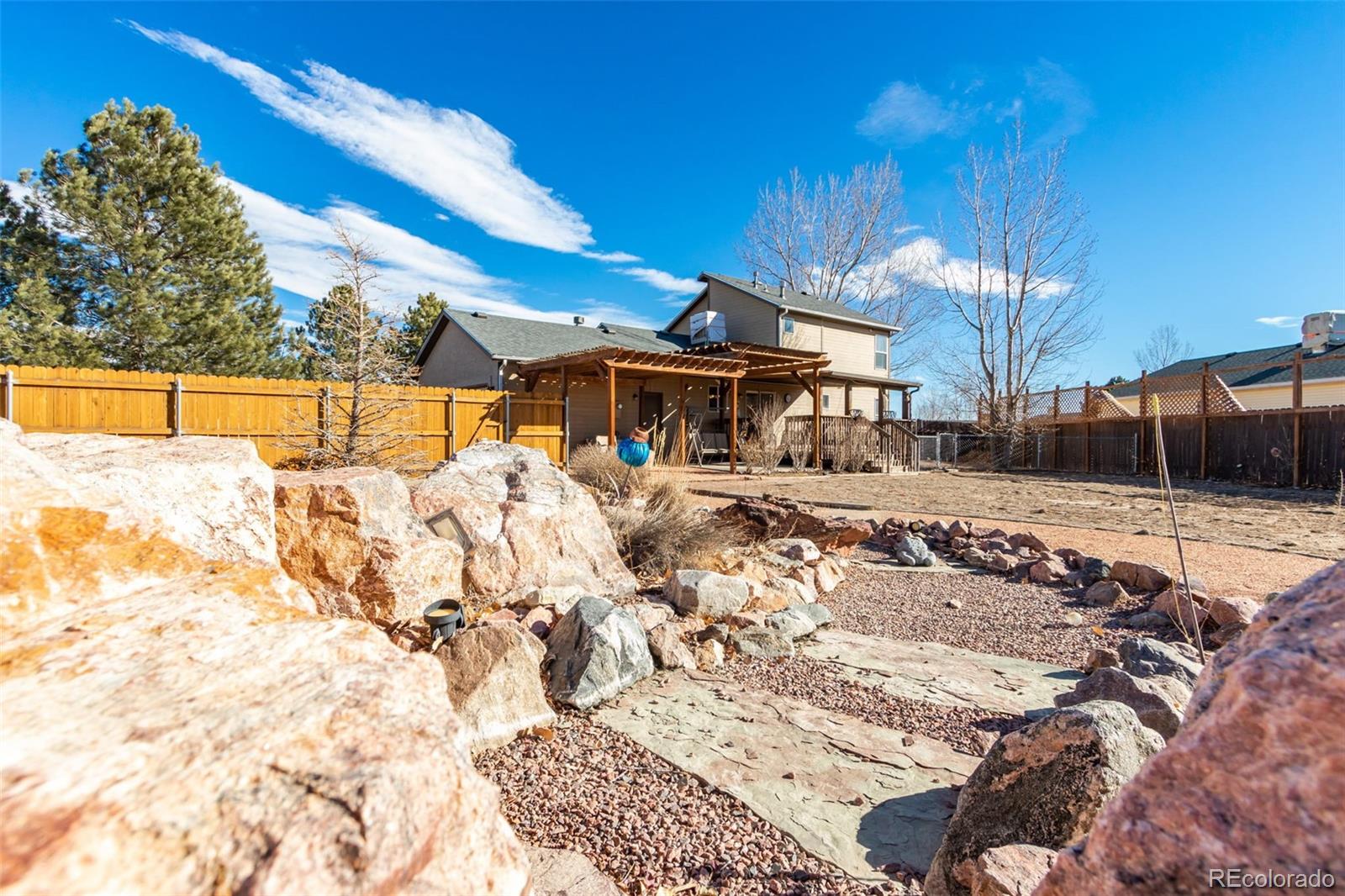 138 E Hahns Peak Avenue