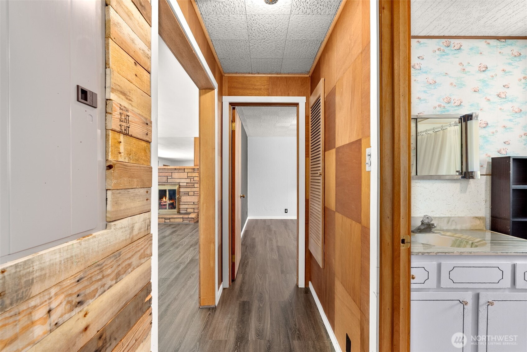 453 W Elma Hicklin Road