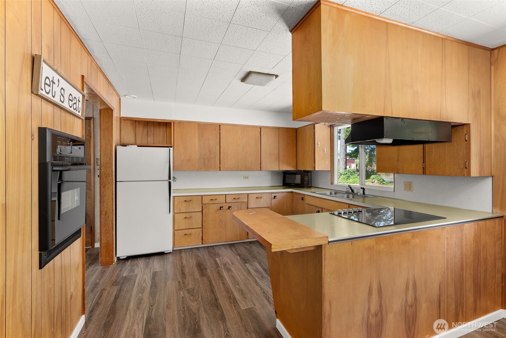 453 W Elma Hicklin Road