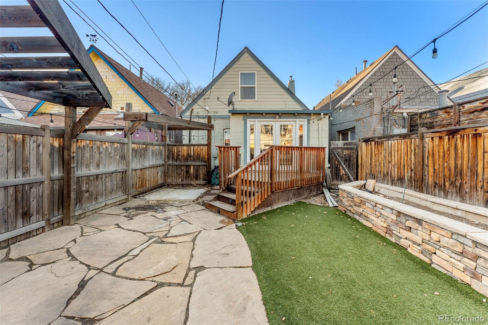 1252 S Pennsylvania Street