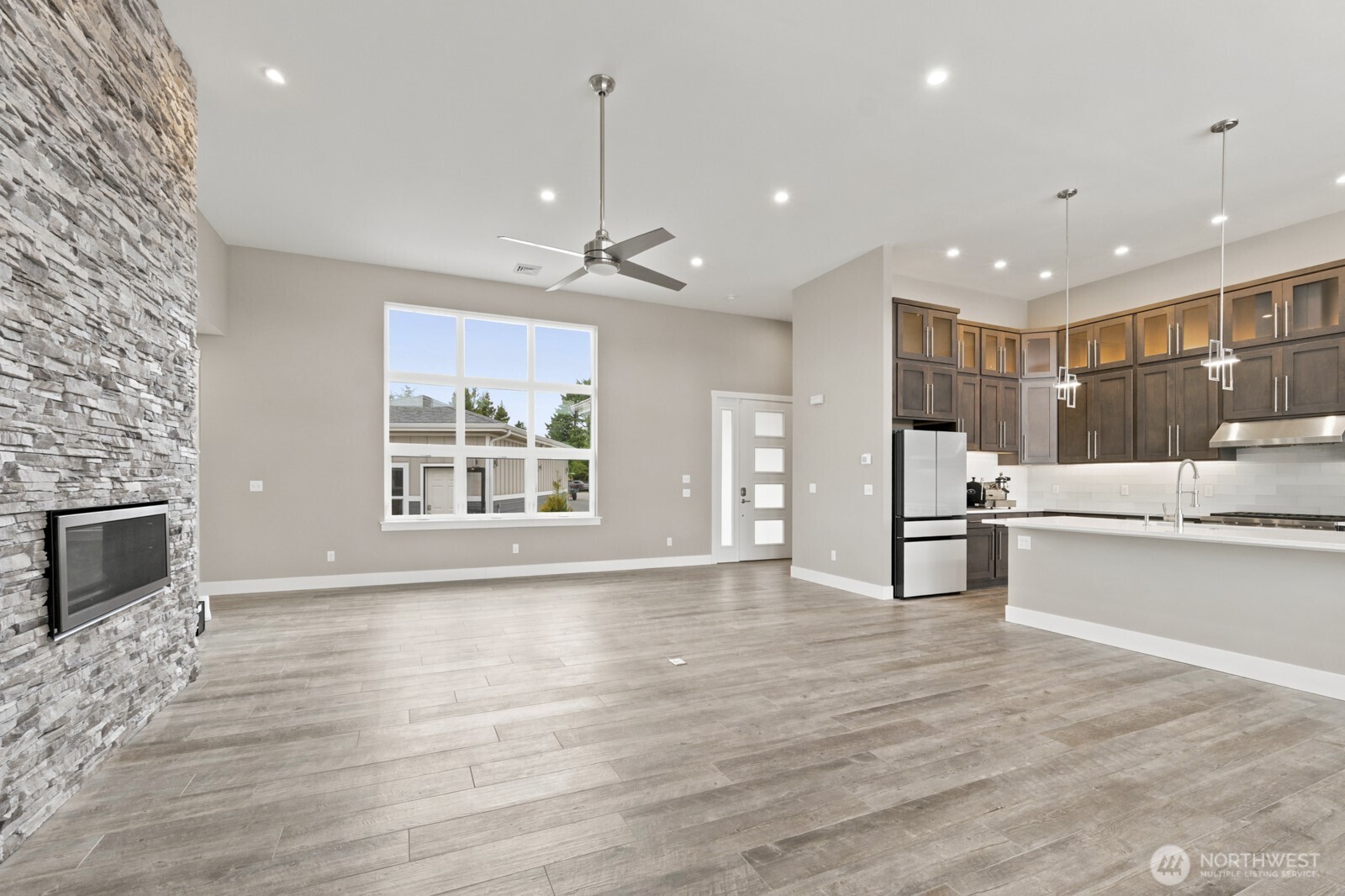 399 Eagle Nest Court SE
