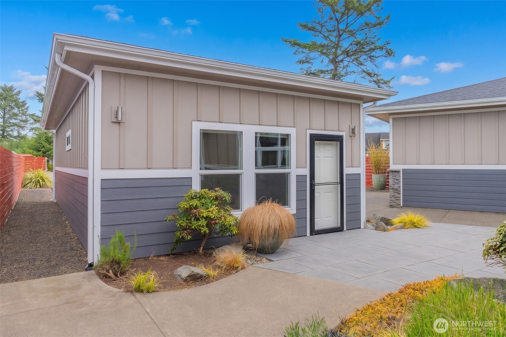 399 Eagle Nest Court SE