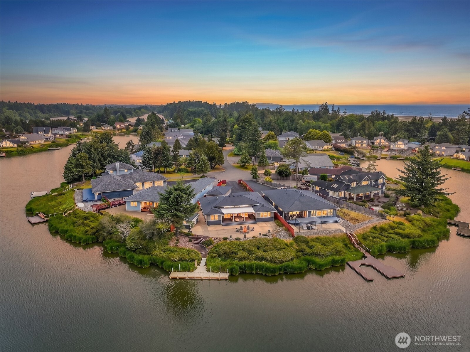 399 Eagle Nest Court SE