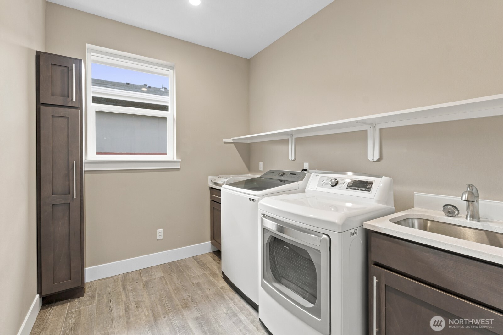 399 Eagle Nest Court SE
